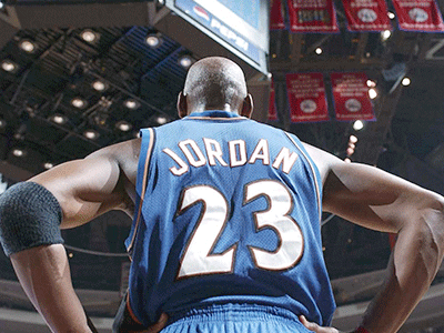 篮网vs湖人詹姆斯和欧文 篮网vs湖人詹姆斯和欧文